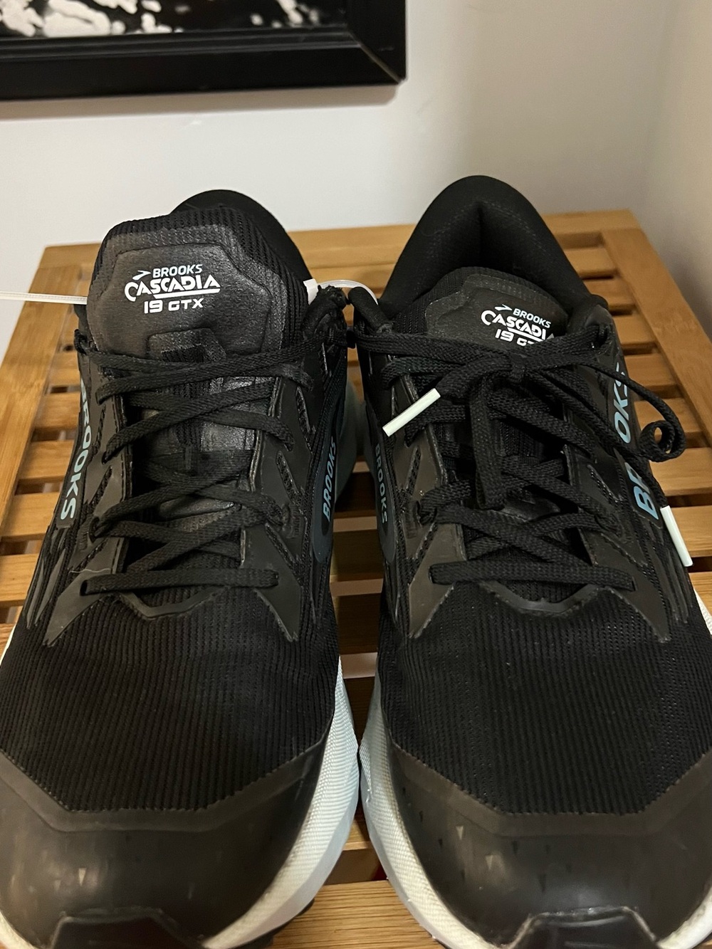 Brooks Men's Black with White Midsole Running Shoes - Picture 4 of 5